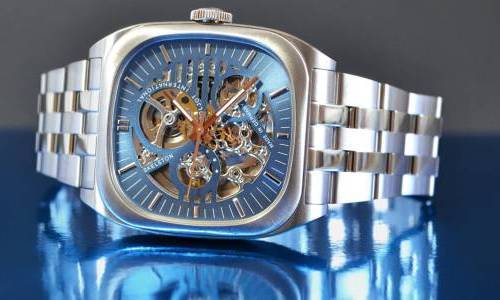 Bolshoi: un nuevo reloj cuadrado de Poljot-International