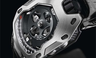 URWERK - PASADO Y FUTURO del encuentro entre EL CABALLERO OSCURO y EL CABALLERO DE HIERRO