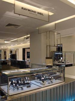 Raymond Weil en Printemps Haussmann, Paris