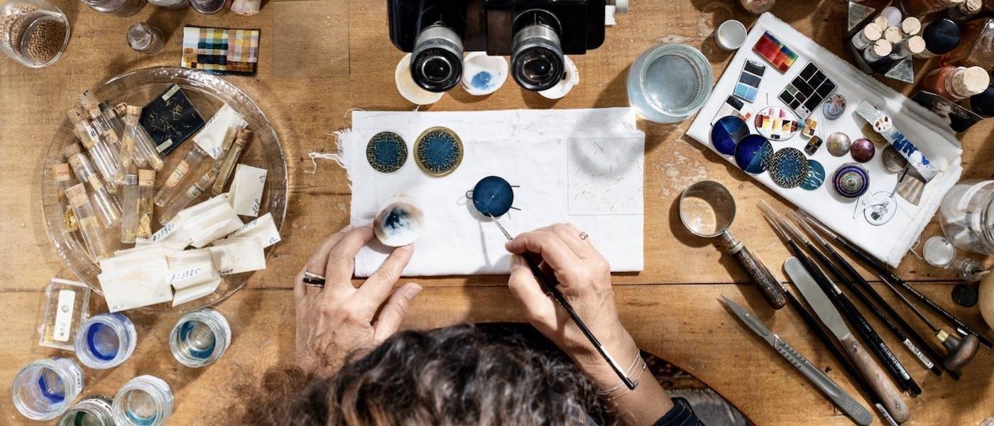 Los múltiples talentos de la esmaltadora Anita Porchet