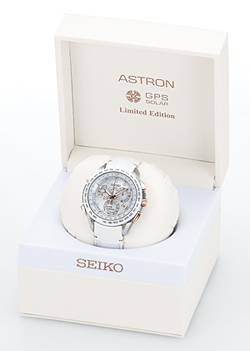 Nuevo Astron GPS Solar Chronograph de Seiko