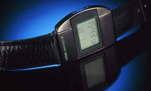 Remake de Junghans del Mega Futura en tres versiones limitadas
