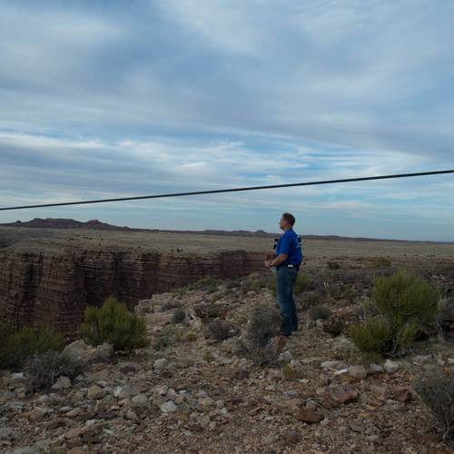 JeanRichard Felicita a su Embajador Nik Wallenda en su inspiradora travesía del Gran Cañón