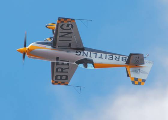 La Campeona del Mundo Aude Lemordant Vuela Bajo los Colores de Breitling