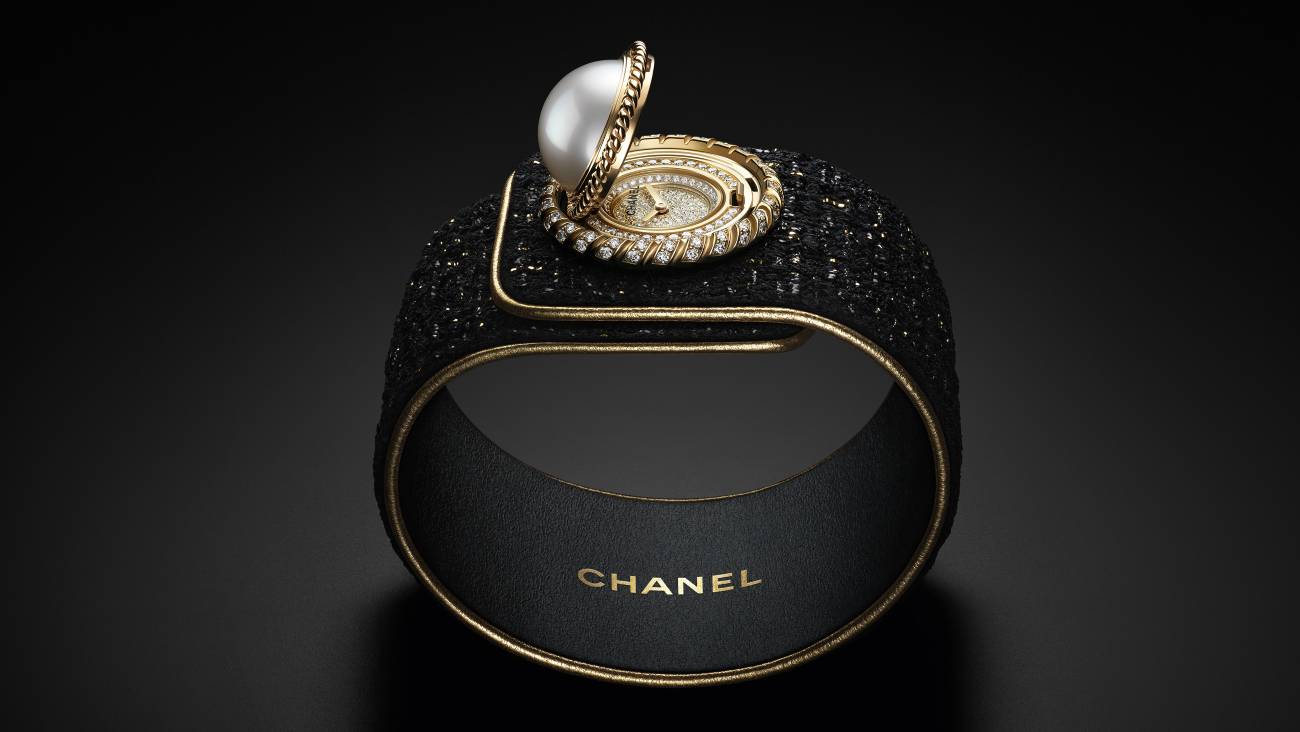 Chanel Mademoiselle Privé Bouton