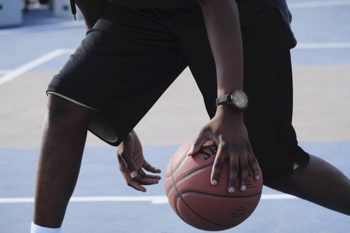Una aplicación dedicada a la NBA, de la que Tissot es el patrocinador relojero, está prevista para el próximo año.