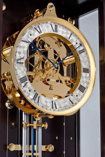 Nuevo reloj de péndulo de Matthias Naeschke