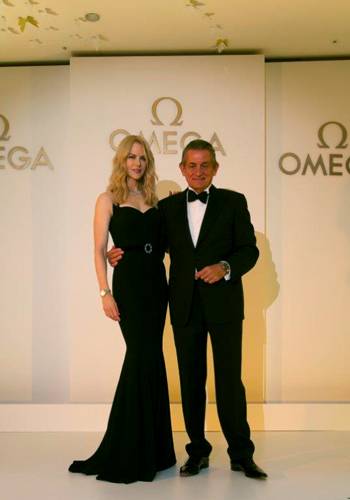 Nicole Kidman y el Presidente de Omega Stephen Urquhart