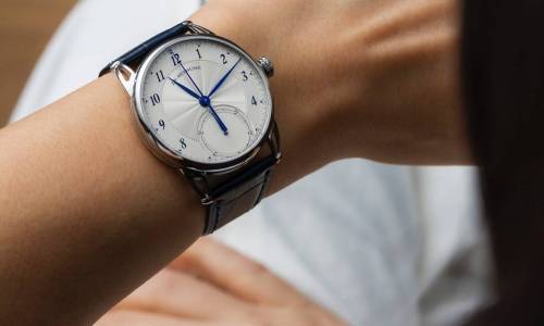 El cuarto cronógrafo monopulsador de De Bethune se une a la línea DB25