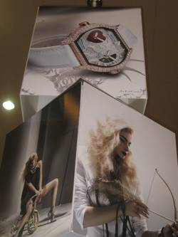 deLaCour participa en “Art of Fashion” 