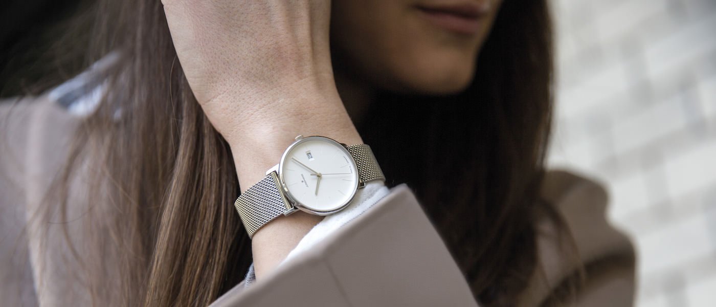 Junghans Form Damen, elegantemente sencillo