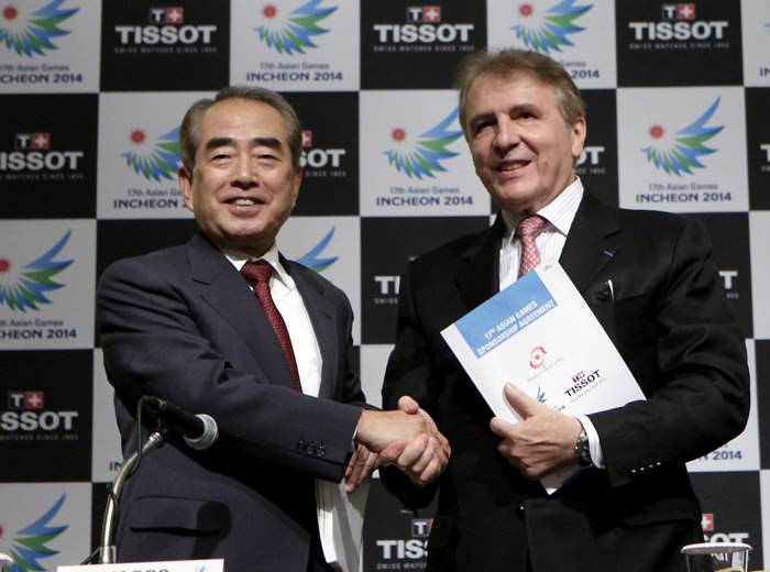 Kim Young-Soo, izquierda, y François Thiébaud, derecha