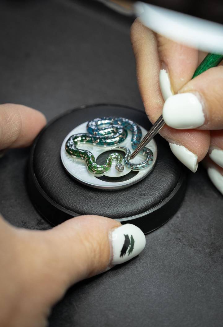Jaquet Droz presenta dos piezas únicas Ophidian Hour Red Gold