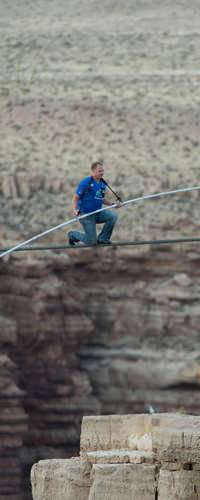 JeanRichard Felicita a su Embajador Nik Wallenda en su inspiradora travesía del Gran Cañón