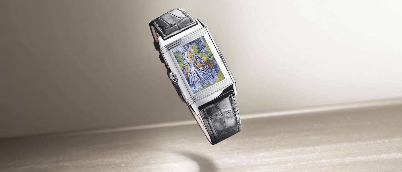 el sutil Reverso Tribute Enamel Hokusai de Jaeger-LeCoultre