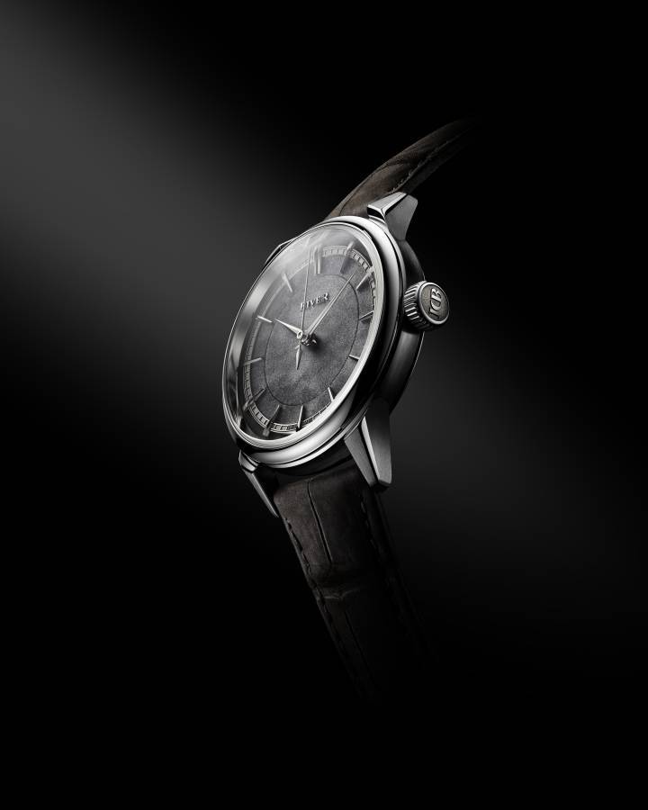Biver presenta su primer reloj automático de tres agujas