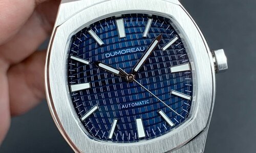 Dumoreau presenta su reloj deportivo DM01 