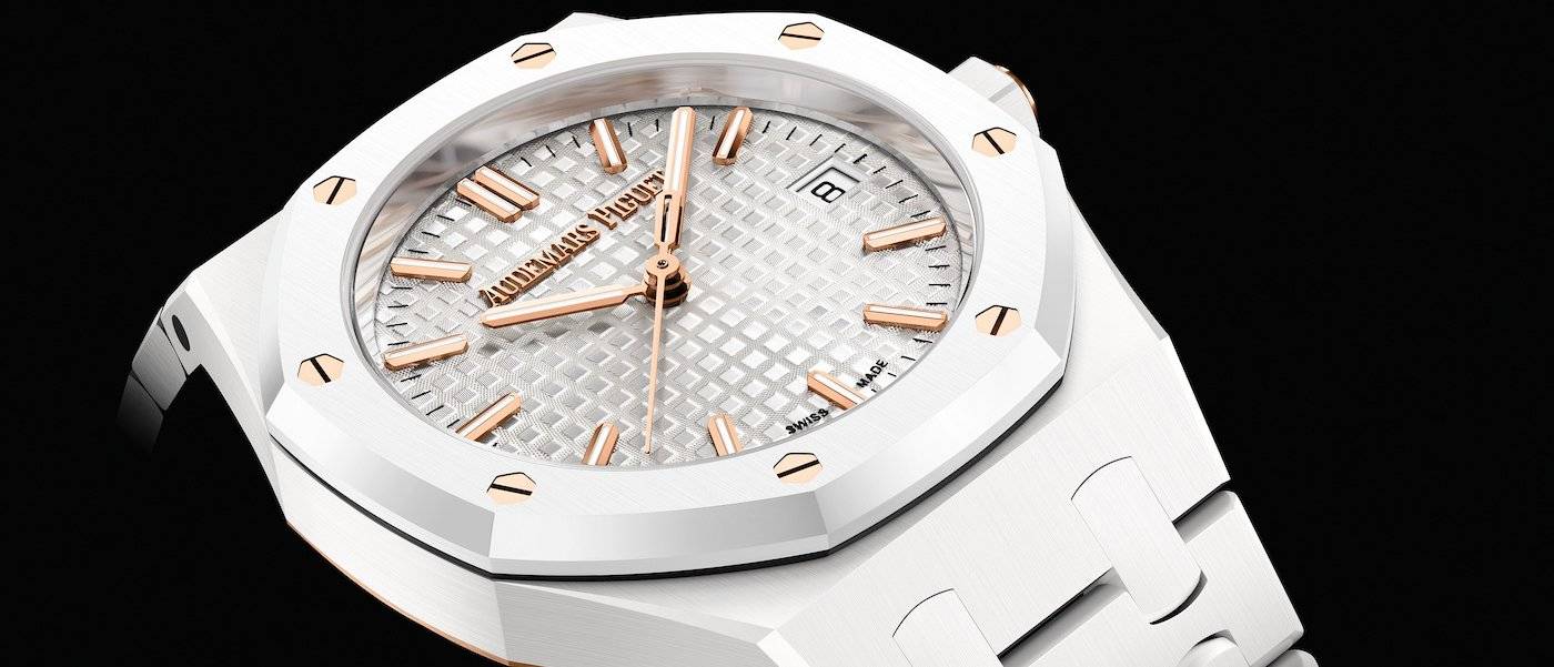 El primer reloj Automático Royal Oak de 34 mm de Audemars Piguet en cerámica blanca