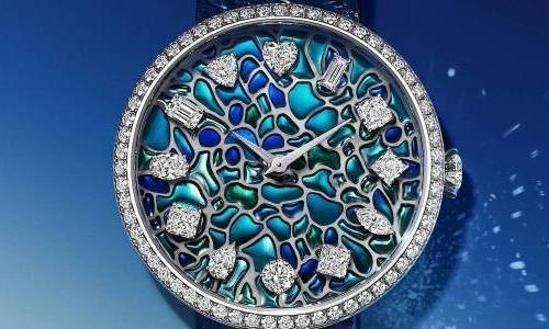 Tiffany & Co. fusiona la joyería con el tiempo