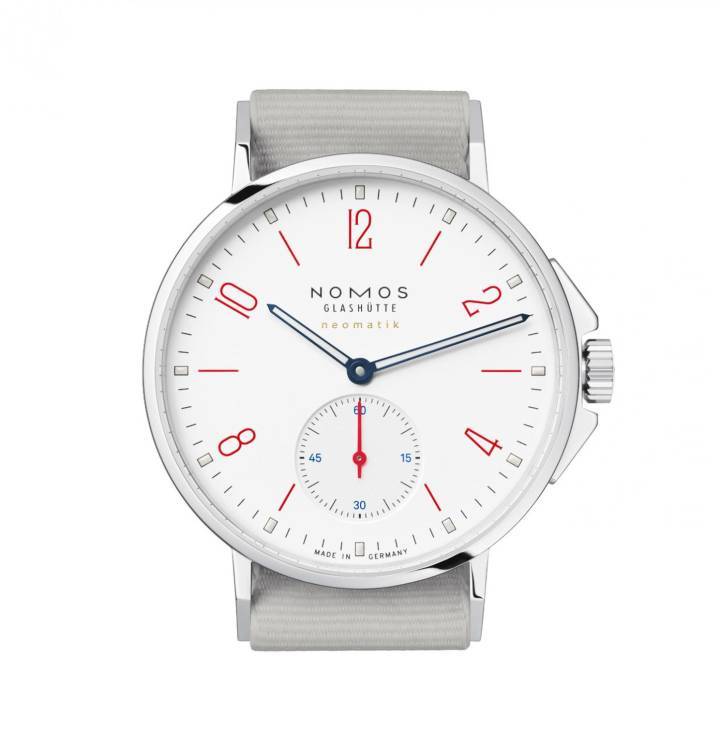 NOMOS GLASHÜTTE AHOI NEOMATIK SIGNALWEISS