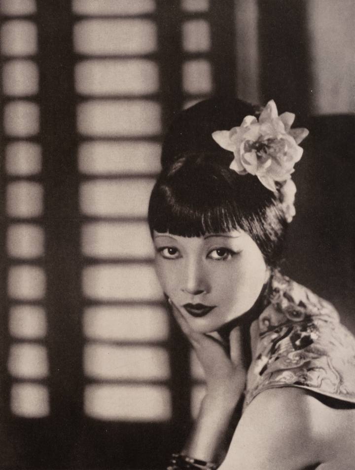 Anna May Wong (1905–1961), una fabulosa estrella de cine de Hollywood. Retrato de 1933 de Paul Tanqueray (1905-1991). Colección privada. 