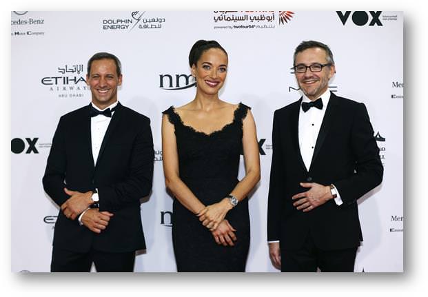 El manager de Jaeger-LeCoultre para el Medio Oriente Marc de Panafieu, Carmen Chaplin con un Rendez-Vous Ivy Minute Repeater y Laurent Vinay, el Director de Comunicación de Jaeger-LeCoultre 