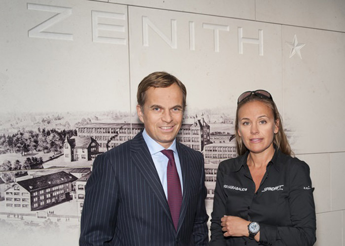 Jean-Frédéric Dufour (Presidente & CEO de Zenith) y Dona Bertarelli, integrante del equipo del Spindrift team y ganadora del Bol d'Or Mirabaud en 2010
