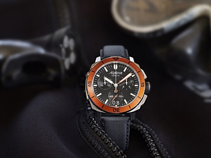 Seastrong Diver 300 Chronograph Big Date, en naranja